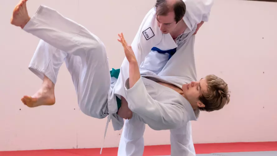 Two Oxford University participants in close combat Jiu Jitsu